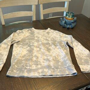 Old Navy pullover sweatshirt.  Size L. Gray and white tie-dye.